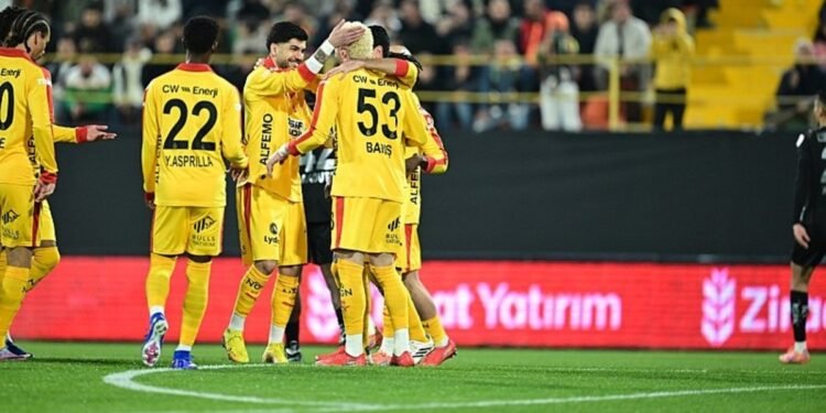 Spor yazarlarından Corendon Alanyaspor-Galatasaray maçı değerlendirmesi