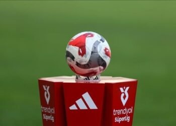 Süper Lig yayın geliri dağıtımında değişiklik! O pay kaldırıldı