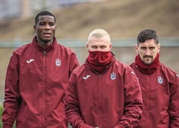 Taraftarlardan özel karşılama