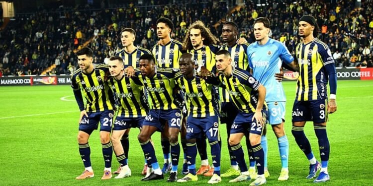 Tedesco’dan kalede zorunlu değişiklik! İşte Fenerbahçe’nin Mısırlı.com.tr Fatih Karagümrük 11’i