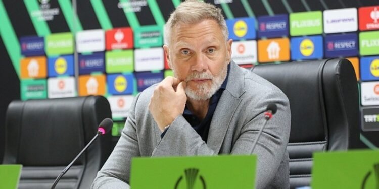 Thorsten Fink: Taraftarlarımızın önünde tekrar bir tarih yazabiliriz