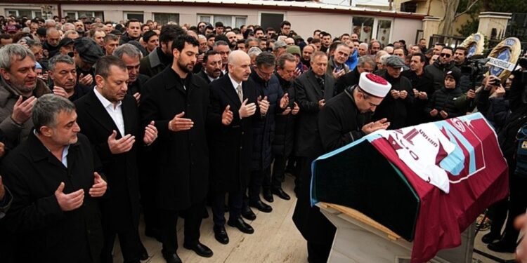 Trabzonspor Yardımcı Antrenörü Orhan Kaynak son yolculuğuna uğurlandı