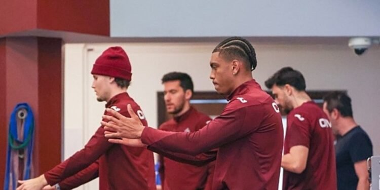 Trabzonspor’un Galatasaray maçı hazırlıkları sürüyor!