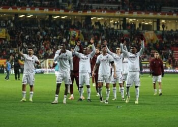 Tribünlere destek çağrısı