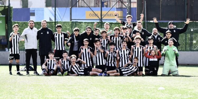 Tuğra, Kartal’ı uçurdu