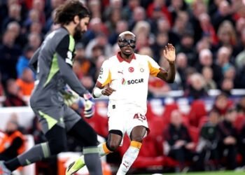 Victor Osimhen’den flaş sözler! Sahalara ne zaman döneceğini açıkladı