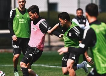 10 isim siftah peşinde