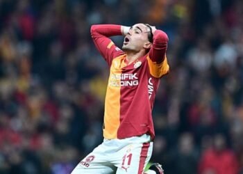 Ahmet Çakar’dan flaş Galatasaray sözleri! “Vurdumduymaz”