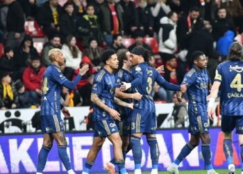 Ahmet Çakar’dan Zecorner Kayserispor-Fenerbahçe maçı değerlendirmesi!