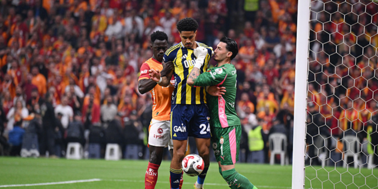 Archie Brown cezalı duruma düştü!