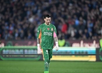 Avrupa devinden Uğurcan Çakır’a kanca! Galatasaray’ın transfer kararı…