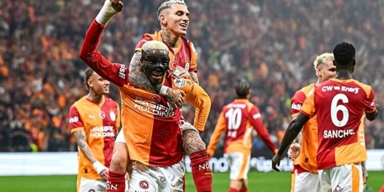 Bayraklar hazırlanıyor