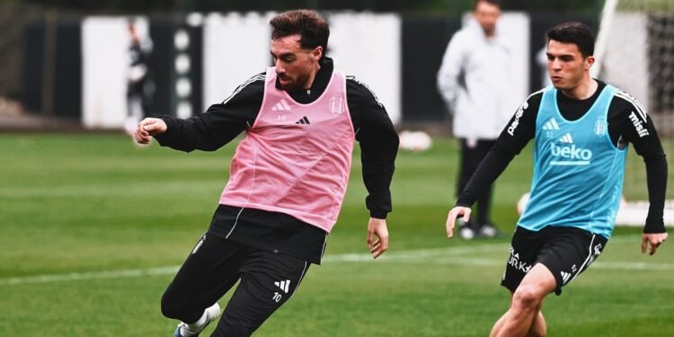 Beşiktaş, Fenerbahçe derbisinin hazırlıklarını sürdürdü