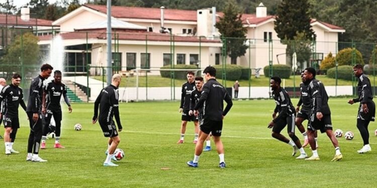 Beşiktaş, kupada Corendon Alanyaspor ile yapacağı maçın hazırlıklarını sürdürdü!