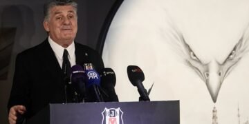 Beşiktaş, Tüpraş ile 3 sezonluk sponsorluk anlaşması imzaladı