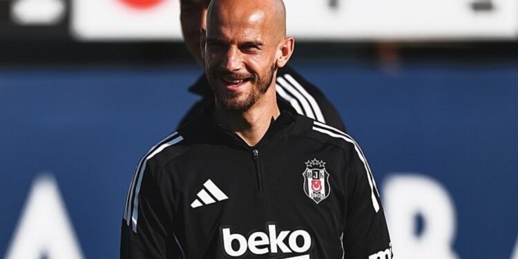 Beşiktaş’ın forma göğüs sponsoru, 2028-2029 sezonu sonuna kadar Beko olacak