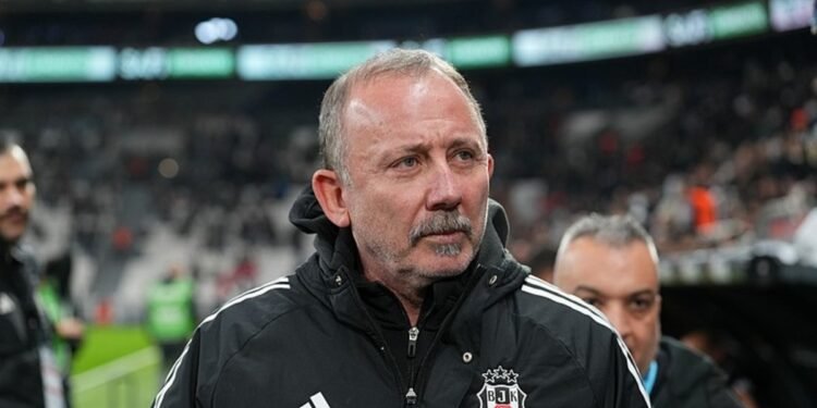 Beşiktaş’ta kanat oyuncuları hakkında flaş karar! Kalan maçlarda…