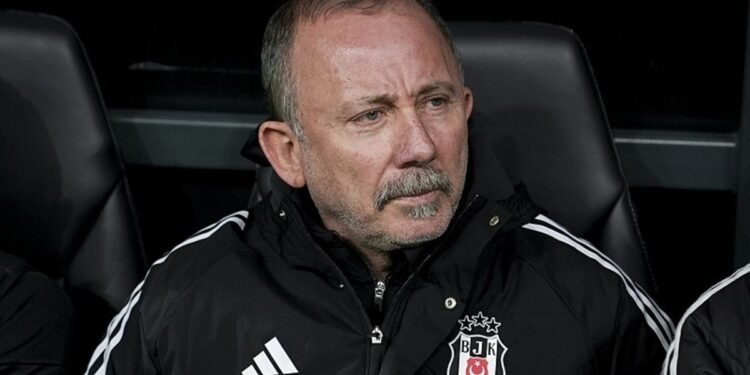 Beşiktaş’ta Sergen Yalçın, Hesap.com Antalyaspor zaferi sonrası: “Taraftar seneye onlara layık bir takım görecek”