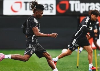 El Bilal Toure dönüyor