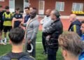 Eski Fenerbahçeli futbolcu Stephen Appiah, sarı-lacivertli kulübün futbol akademisini ziyaret etti.