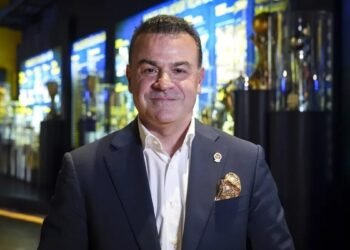 Fenerbahçe, kadın futbolunda da kadın basketbolunda da şampiyonluğa inanıyor!