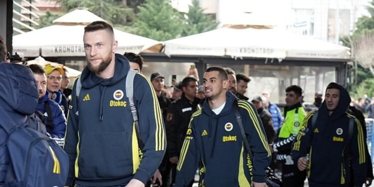 Fenerbahçe Kayseri’de coşkuyla karşılandı!