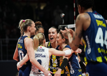 Fenerbahçe Medicana seriyi 5. maça taşıdı!