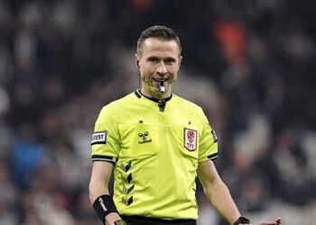 Fenerbahçe penaltı bekledi!