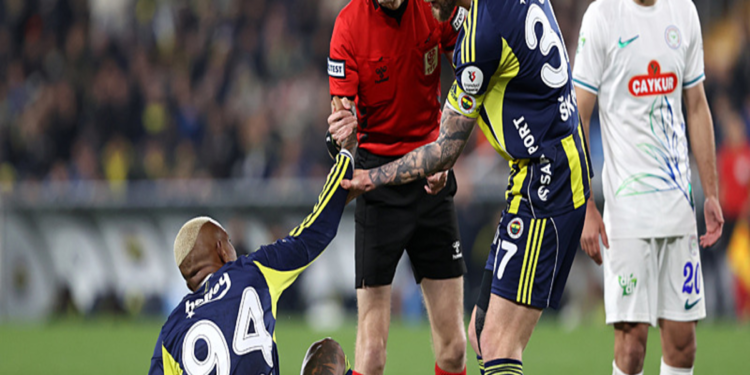 Fenerbahçe penaltı kazandı!