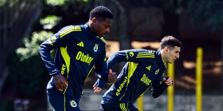 Fenerbahçe’de Çaykur Rizespor maçı hazırlıkları başladı