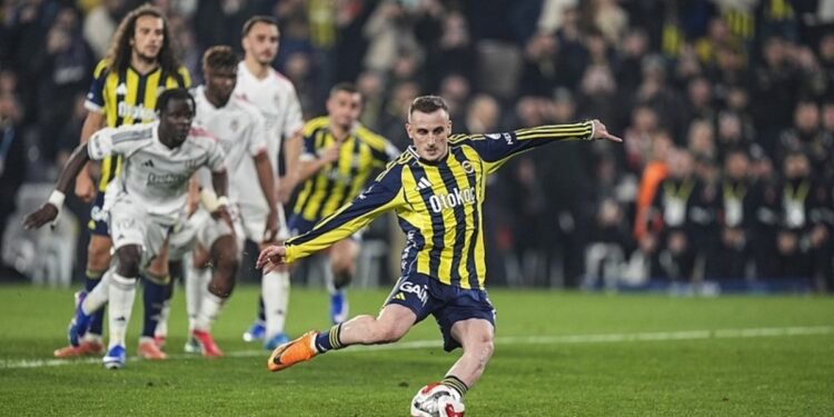 Fenerbahçe’den maç sonu Beşiktaş’a gönderme! ‘Game over’