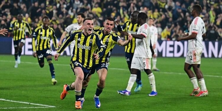 Fenerbahçeli oyuncu Kerem Aktüroğlu: “Hasret kaldıkları şampiyonluğu kazanacağız.”
