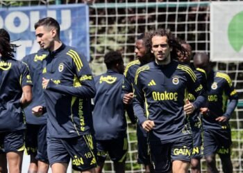 Fenerbahçe’nin derbi mesaisi sürüyor!