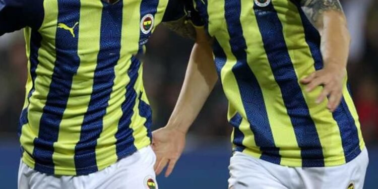 Fenerbahçe’nin eski yıldızı Galatasaray’a mı geliyor? Flaş transfer iddiası