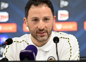 Fenerbahçe’nin gündemindeki isimden transfer açıklaması geldi!