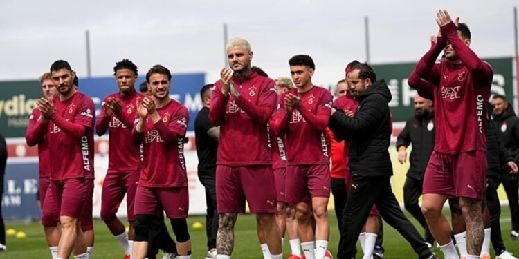 Galatasaary’dan taraftara açık antrrenman!