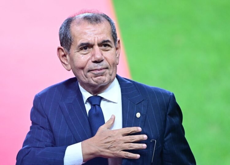 Galatasaray Başkanı Dursun Özbek’ten Trabzonspor maçı için prim kararı!