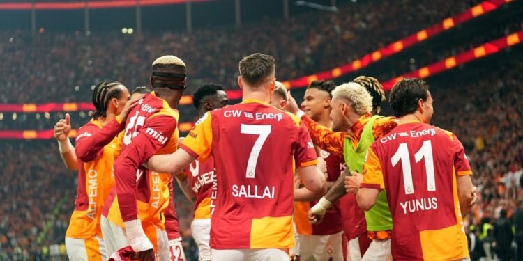 Galatasaray-Fenerbahçe derbisini Ahmet Çakar yorumladı!