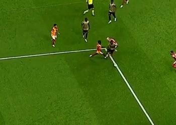 Galatasaray-Kocaelispor maçında penaltı itirazı! İşte o pozisyon