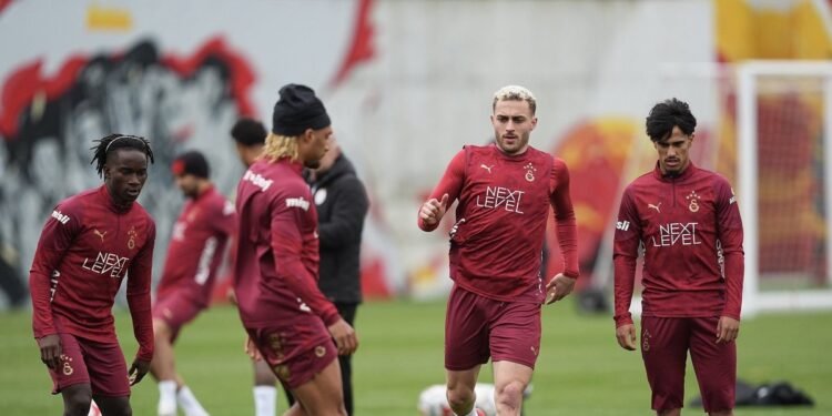 Galatasaray’da Samsunspor maçı hazırlıkları sürdü