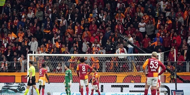 Galatasaray’dan flaş hamle! Kocaelispor maçı sonrası yönetim harekete geçti