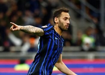 Hakan Çalhanoğlu’ndan Galatasaray’ı yıkan haber! Bunu kimse beklemiyordu