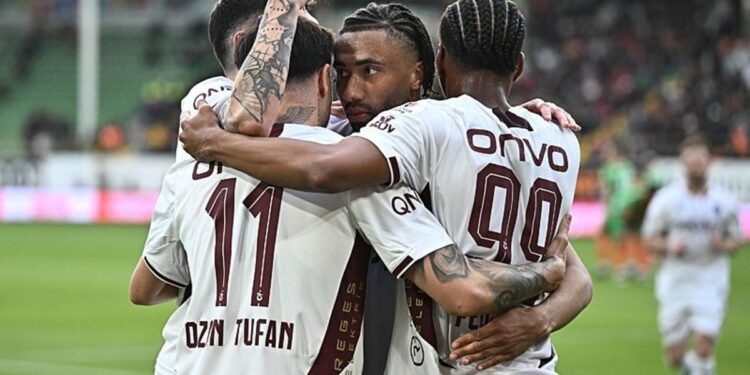 Hata yapma, hata yapmalarını bekle