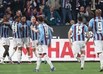 İkinci yarının lideri