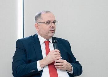 MSÜ Rektörü Erhan Afyoncu’dan Fenerbahçe Başkanı Sadettin Saran’a kongre çağrısı!