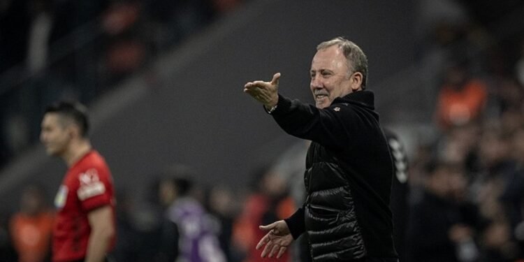 Sergen Yalçın: Biraz pozitif olalım