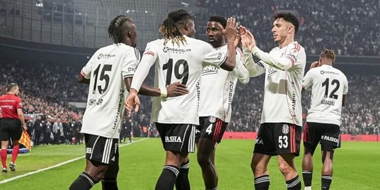 Spor yazarları Beşiktaş-Corendon Alanyaspor maçını değerlendirdi