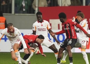 Spor yazarları Natura Dünyası Gençlerbirliği-Galatasaray maçını değerlendirdi