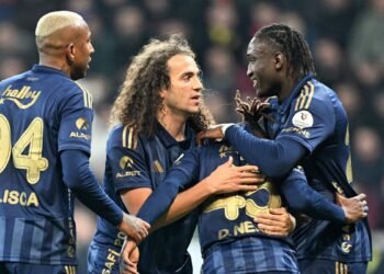 Spor yazarları Zecorner Kayserispor-Fenerbahçe maçını değerlendirdi