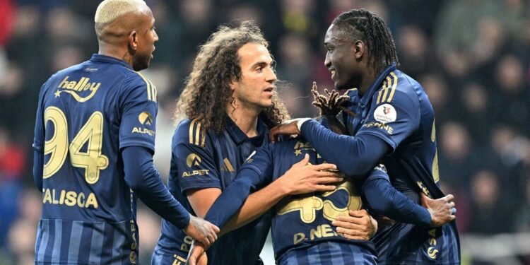 Spor yazarları Zecorner Kayserispor-Fenerbahçe maçını değerlendirdi